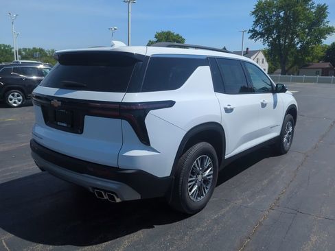 Certified 2025 Chevrolet Traverse LT w/ Driver Confidence Package AWD/4WD image 12