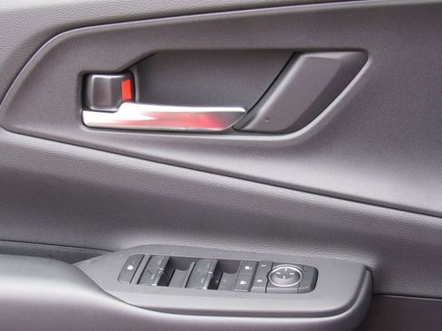 New 2026 Toyota Prius XSE image 34