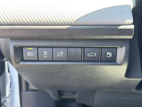 Used 2025 Toyota Camry SE w/ Multimedia Upgrade Package image 12