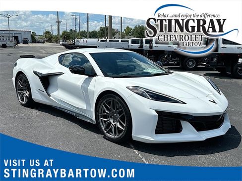 Used 2024 Chevrolet Corvette Z06 image 1