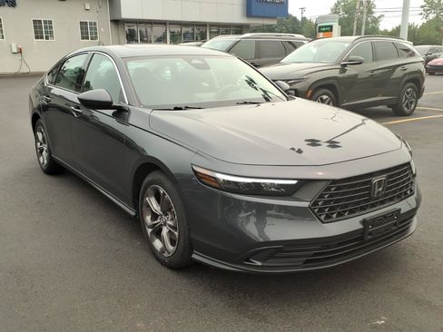Used 2024 Honda Accord EX image 3