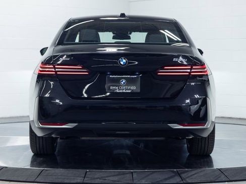 Used 2026 BMW 530i xDrive w/ Premium Package image 7