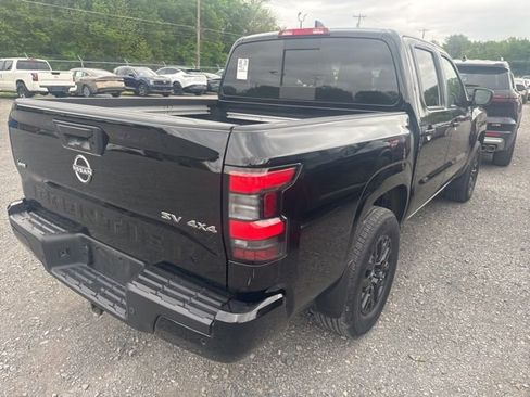 Used 2024 Nissan Frontier SV w/ SV Convenience Package image 4