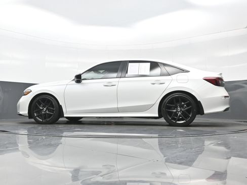 Used 2025 Honda Civic Sport image 29
