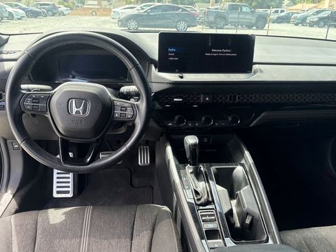 Used 2023 Honda Accord Sport image 4