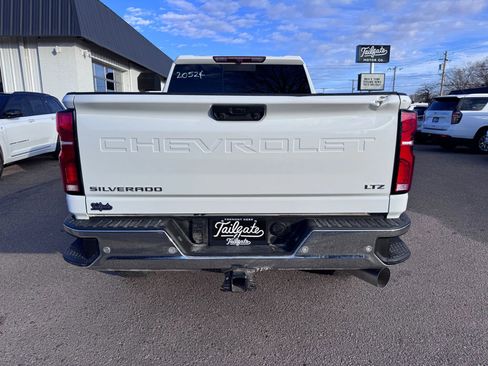 Used 2024 Chevrolet Silverado 2500 LTZ w/ LTZ Plus Package image 6