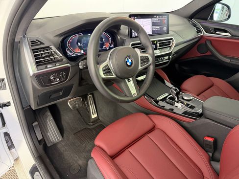 Used 2025 BMW X4 xDrive30i w/ Premium Package AWD/4WD image 4