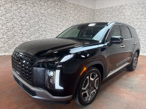 Used 2025 Hyundai Palisade SEL FWD image 3