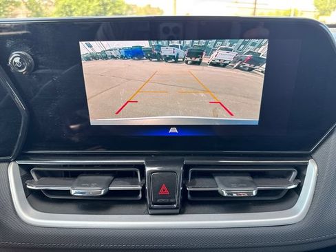 Used 2025 Chevrolet TrailBlazer LT AWD/4WD image 18