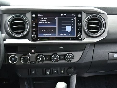 Used 2020 Toyota Tacoma TRD Off-Road AWD/4WD image 50