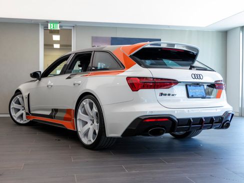 Used 2025 Audi RS 6 performance image 38