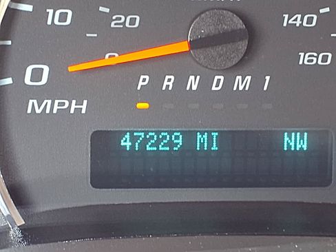 Used 2025 Chevrolet Express 3500 LT w/ LT Preferred Equipment Group RWD image 24