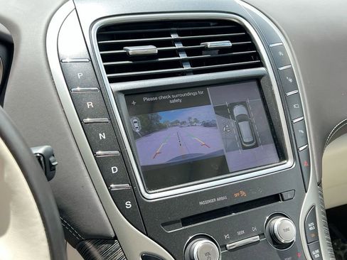 Used 2019 Lincoln Nautilus Black Label image 16