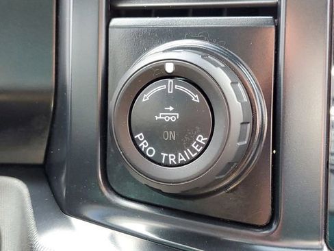 Certified 2023 Ford F250 Platinum w/ Tremor Off-Road Package AWD/4WD image 28