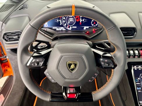 Used 2024 Lamborghini Huracan Sterrato AWD/4WD image 13