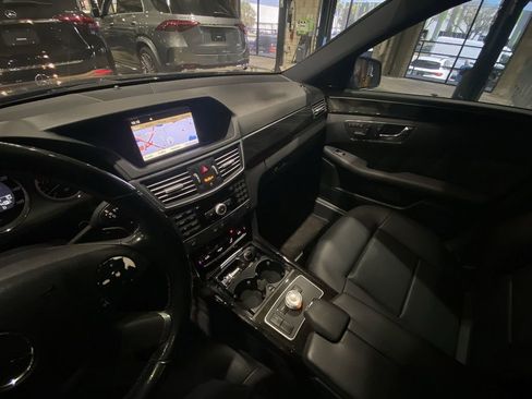 Used 2010 Mercedes-Benz E 350 Sedan image 7