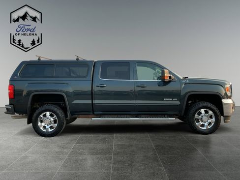 Used 2017 GMC Sierra 2500 SLE w/ HD SLE Preferred Plus Package AWD/4WD image 6