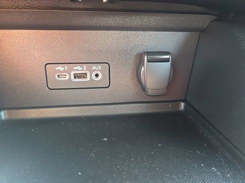 Used 2022 Nissan Sentra SV FWD image 19