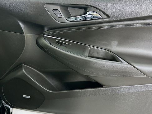 Used 2018 Chevrolet Cruze Premier image 23