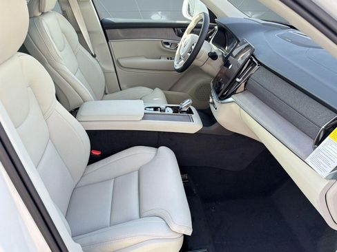 New 2026 Volvo XC90 T8 Ultra w/ Protection Package Premier AWD/4WD image 30