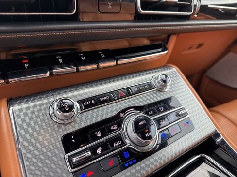 Used 2020 Lincoln Aviator Black Label Grand Touring w/ Class IV Trailer Tow Package AWD/4WD image 36