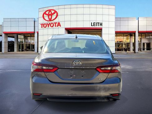 Used 2024 Toyota Camry LE image 6