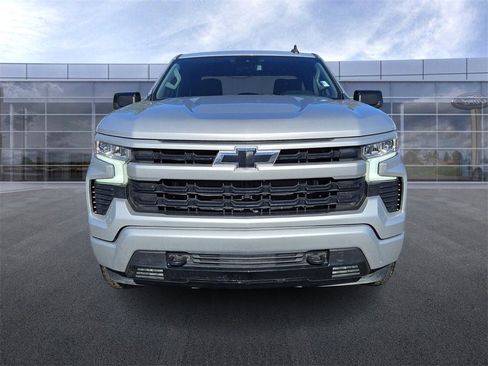 Used 2022 Chevrolet Silverado 1500 RST image 2