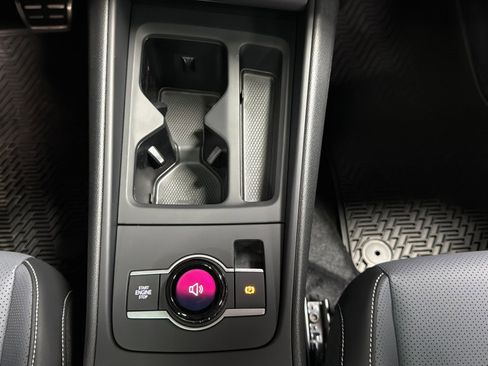 New 2026 Volkswagen Tiguan SE R-Line image 30