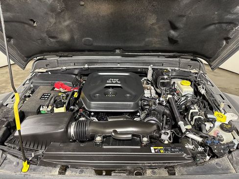 Used 2020 Jeep Wrangler Unlimited Rubicon AWD/4WD image 28