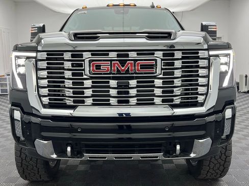 New 2024 GMC Sierra 2500 Denali w/ Denali Reserve Package image 19