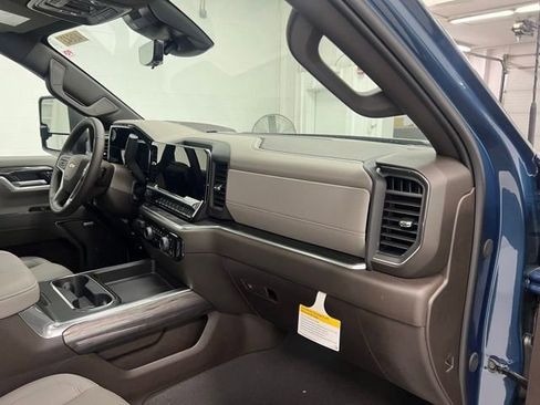 New 2026 Chevrolet Silverado 2500 LTZ w/ LTZ Premium Package AWD/4WD image 23