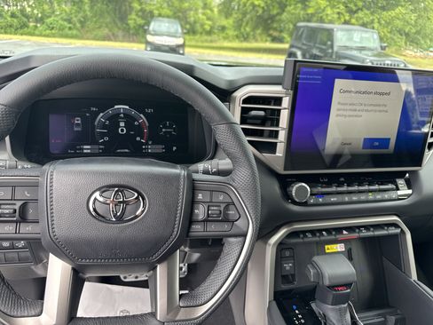 New 2026 Toyota Tundra Limited AWD/4WD image 14