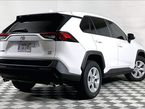 Used 2025 Toyota RAV4 LE image 10