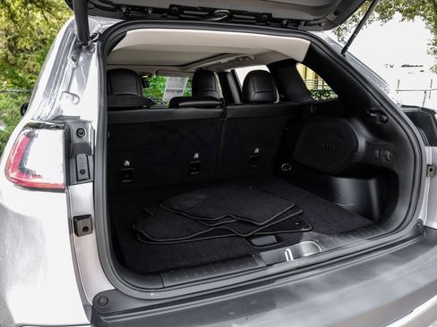 Used 2022 Jeep Cherokee Limited w/ Elite Package image 64