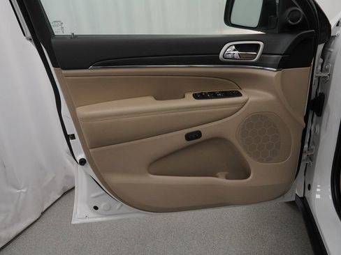 Certified 2021 Jeep Grand Cherokee Limited image 42