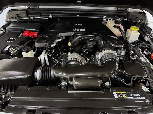 Used 2020 Jeep Gladiator Sport w/ Quick Order Package 24S image 35