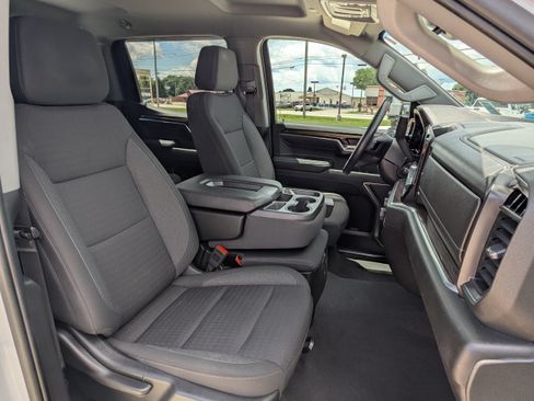 Used 2023 Chevrolet Silverado 1500 LT w/ LPO, Dark Essentials Package AWD/4WD image 13