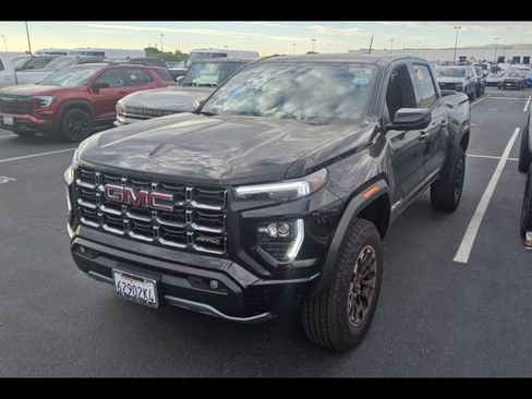 Used 2026 GMC Canyon AT4 AWD/4WD image 3