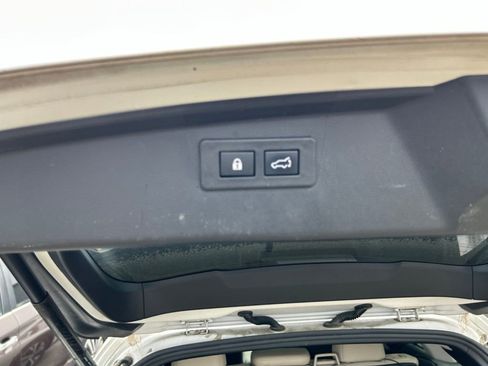 Used 2022 Subaru Outback Limited AWD/4WD image 13
