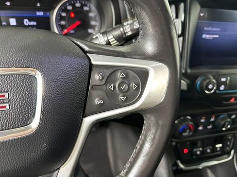 Used 2020 GMC Terrain SLT w/ Preferred Package image 16