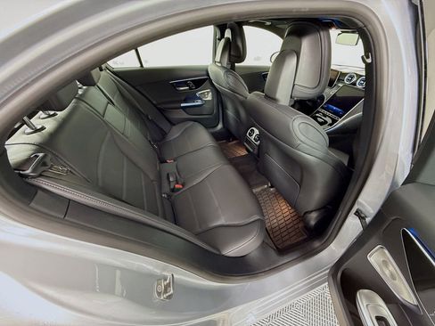 Used 2025 Mercedes-Benz C 300 4MATIC Sedan image 27