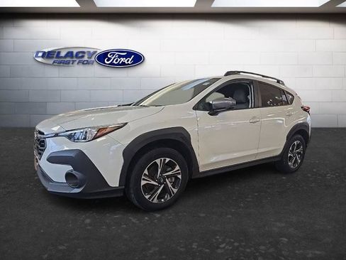 Used 2024 Subaru Crosstrek 2.0i Premium AWD/4WD image 2