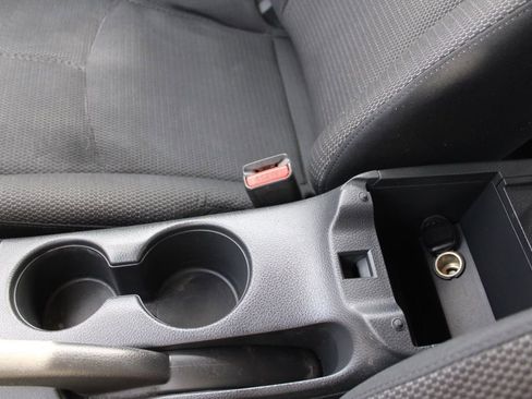 Used 2013 Nissan Sentra S image 31