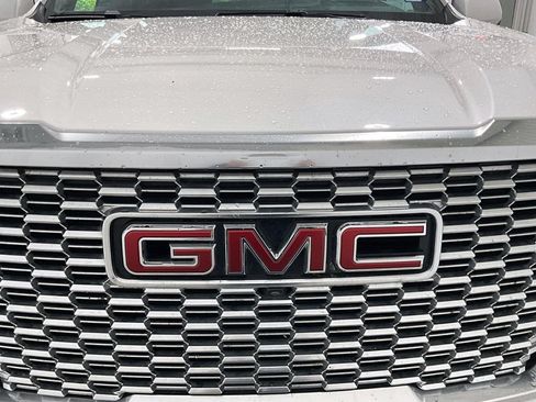 Used 2023 GMC Yukon Denali w/ Denali Reserve Package AWD/4WD image 27