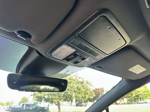 Used 2025 Honda Odyssey Sport-L image 28