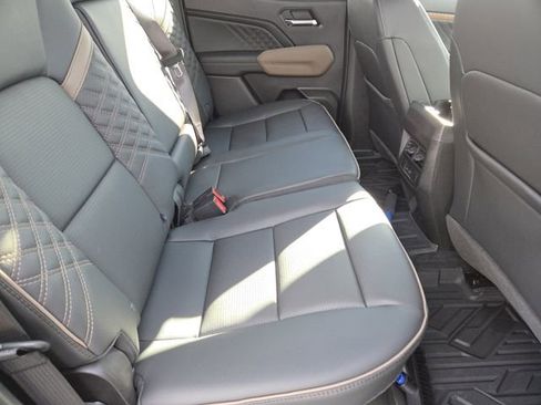 New 2026 GMC Canyon Denali w/ LPO, Denali Black Edition image 30