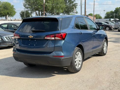 Used 2024 Chevrolet Equinox LS w/ LS Convenience Package FWD image 8
