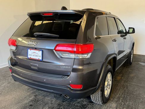 Used 2017 Jeep Grand Cherokee Laredo w/ Quick Order Package 23E AWD/4WD image 6