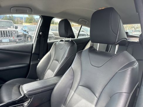 Used 2021 Toyota Prius Prime XLE w/ Carpet Mat Package (TMS) image 10