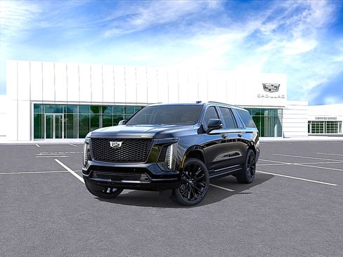 New 2026 Cadillac Escalade ESV Platinum Sport AWD/4WD image 8